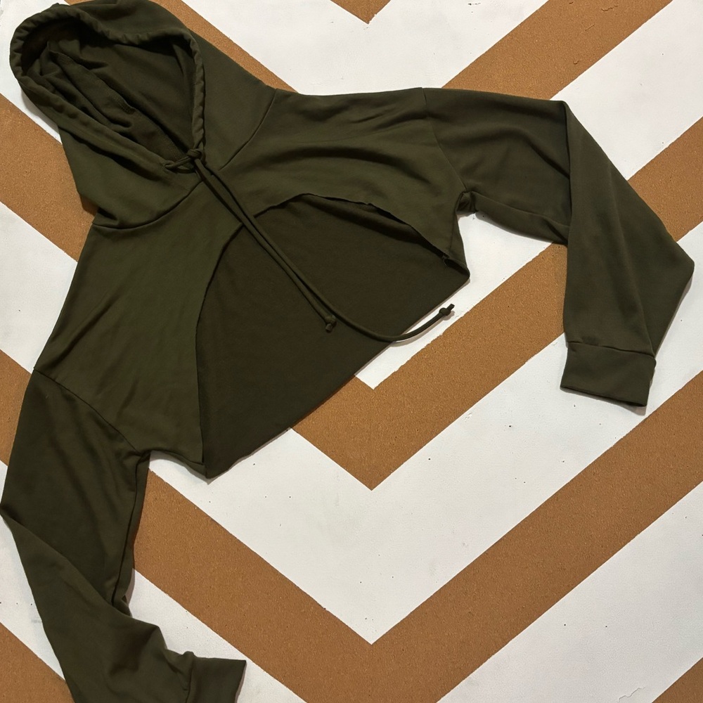Crop hoodie (light)